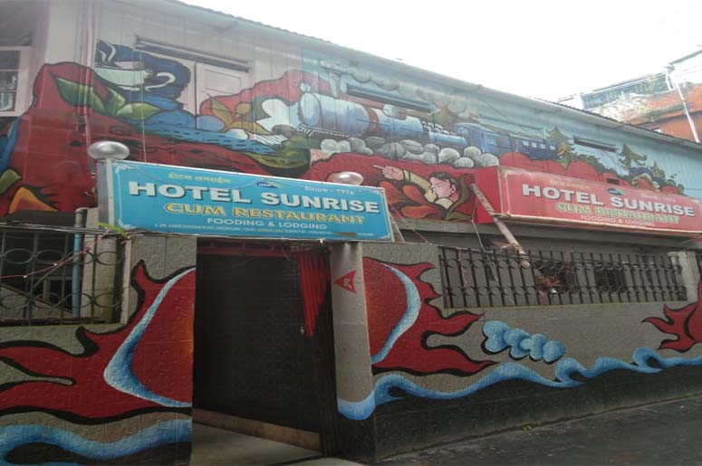 HOTEL SUNRISE,      DARJEELING