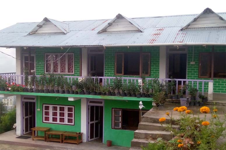 DREAM HUT HOMESTAY,       RISHOP