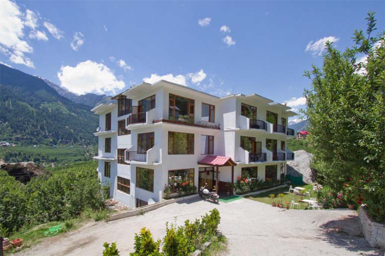 APPLE CRESCENT,  MANALI