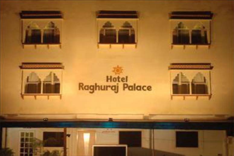 HOTEL RAGHURAJ PALACE