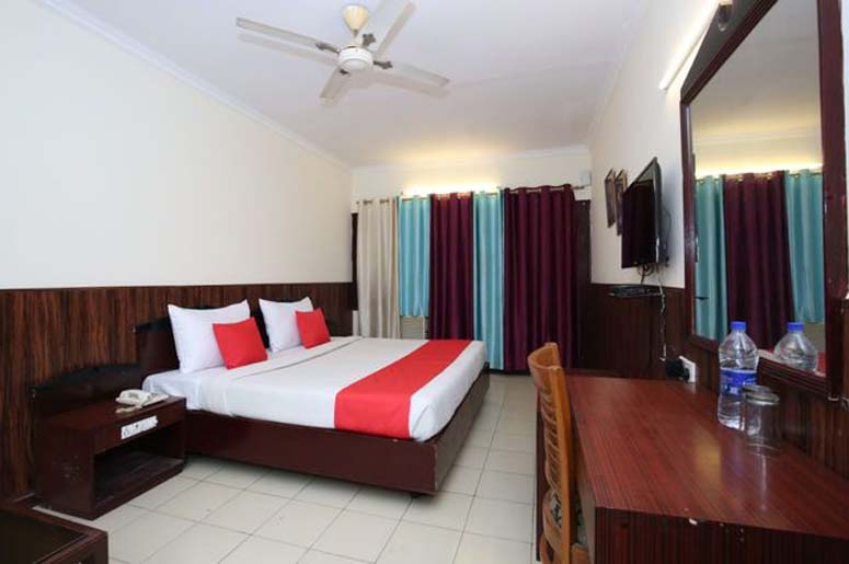 HOTEL OSCAR REGENCY, CHANDIGARH