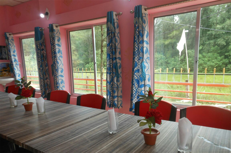 TAJ VILLA RESORT,   TAJPUR