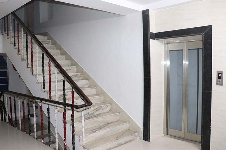 HOTEL SANTOSH