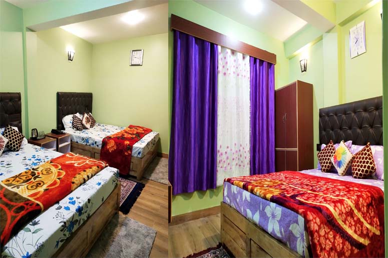 SYLVAINE RETREAT,           DARJEELING