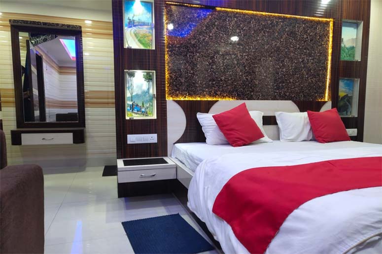 HOTEL TIRUPATI LODGE, NEW JALPAIGURI (NJP)