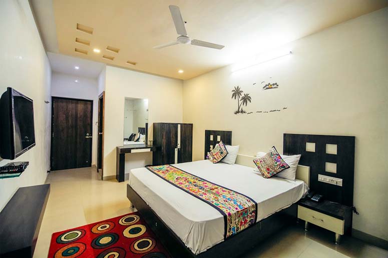 HOTEL HIMANSHI,   UDAIPUR