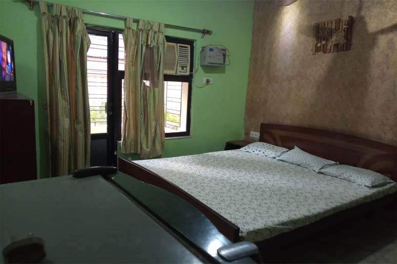 HOTEL OLIVIASS,      OLD DIGHA