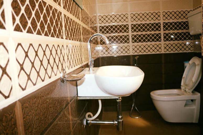 HOTEL SANTOSH