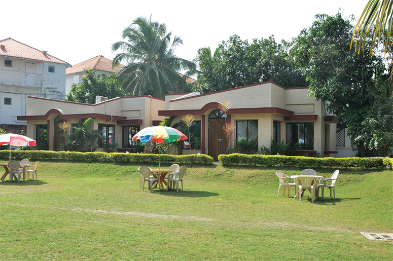 HOTEL DOLPHIN,    OLD DIGHA