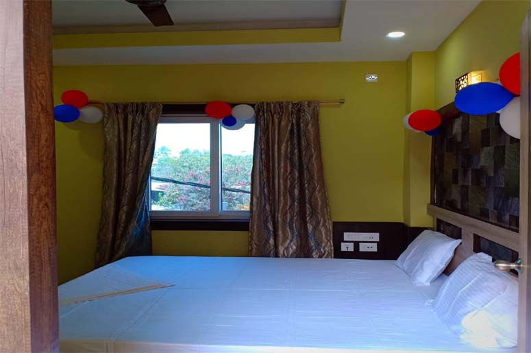 BHARATI INN,                                         PURI